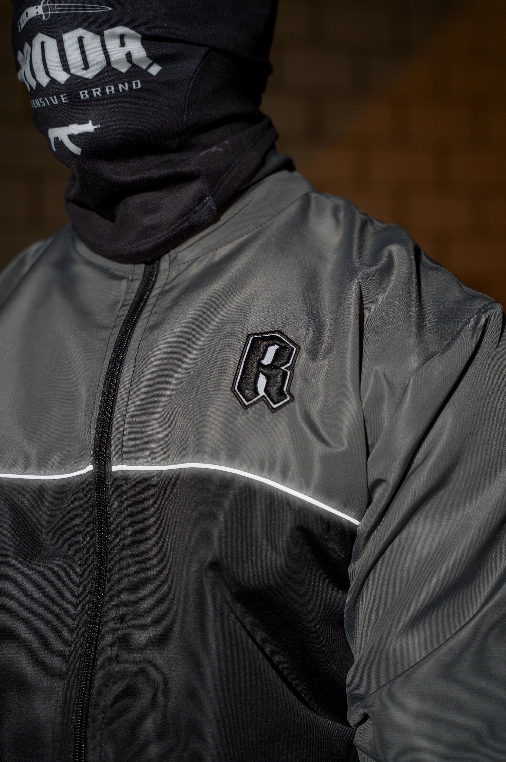 GREY SHIELD REFLECTIVE TRACKSUIT - Image 8