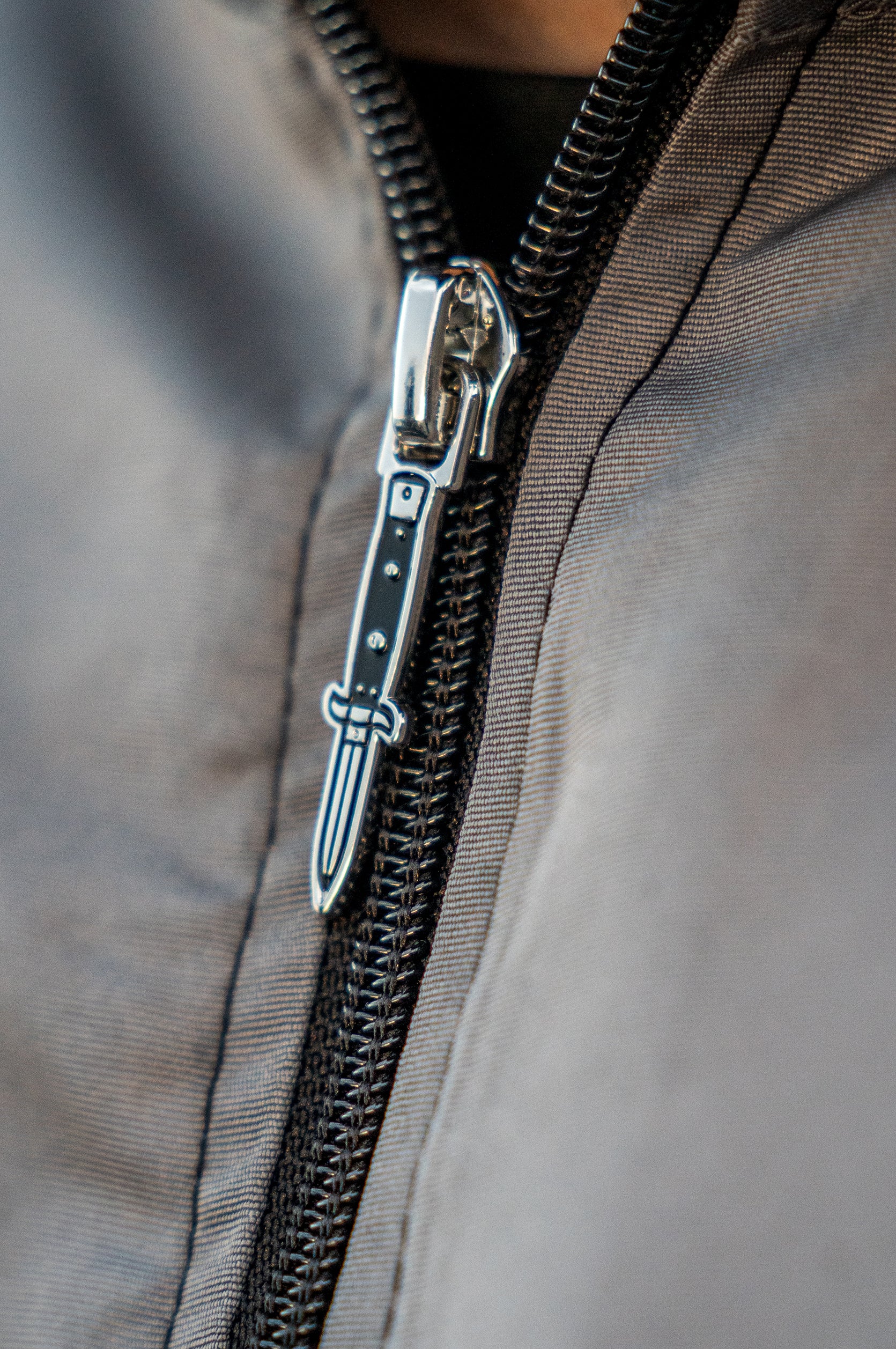 GREY SHIELD REFLECTIVE TRACKSUIT - Image 9