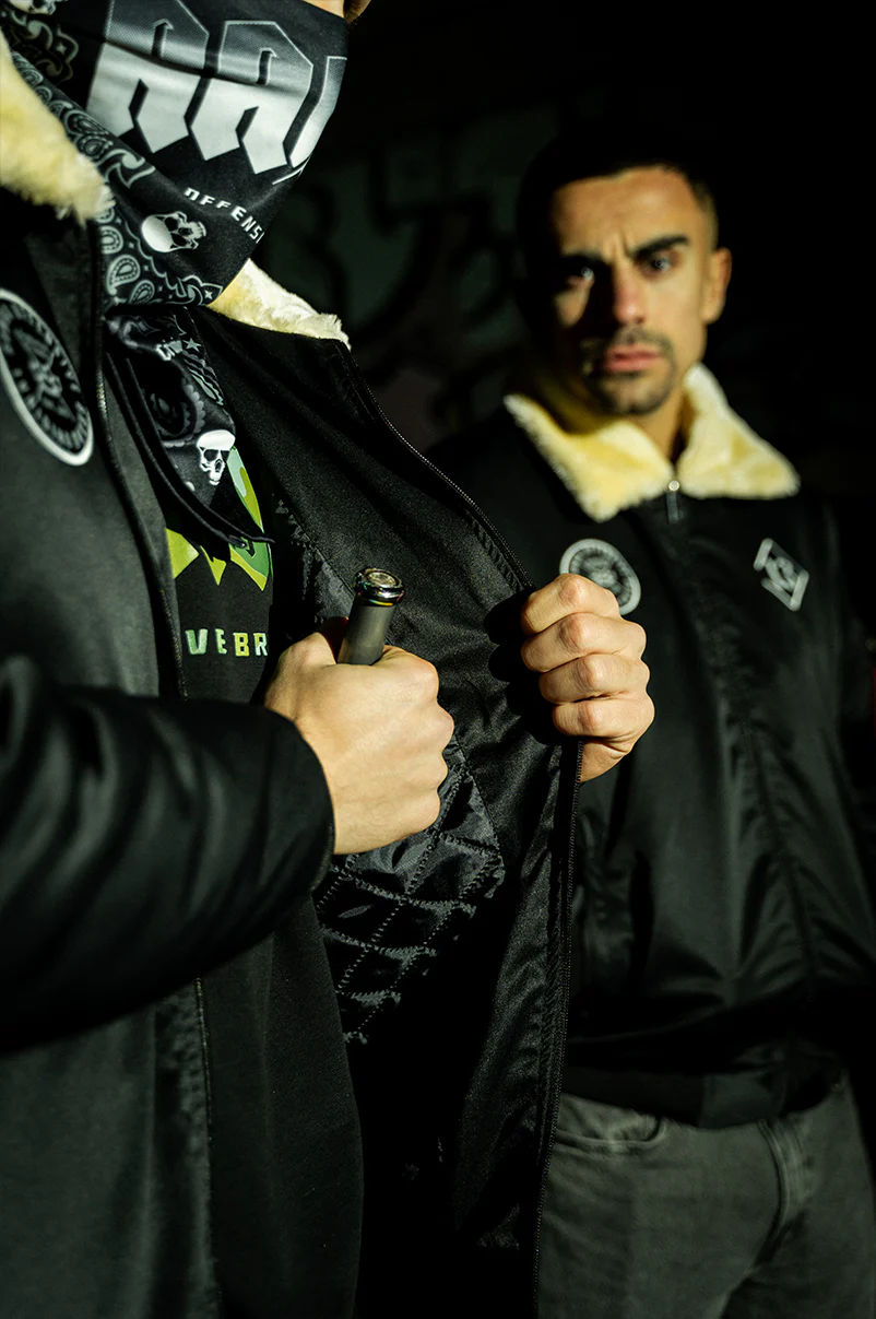 HUNTER BOMBER JACKET - Image 4