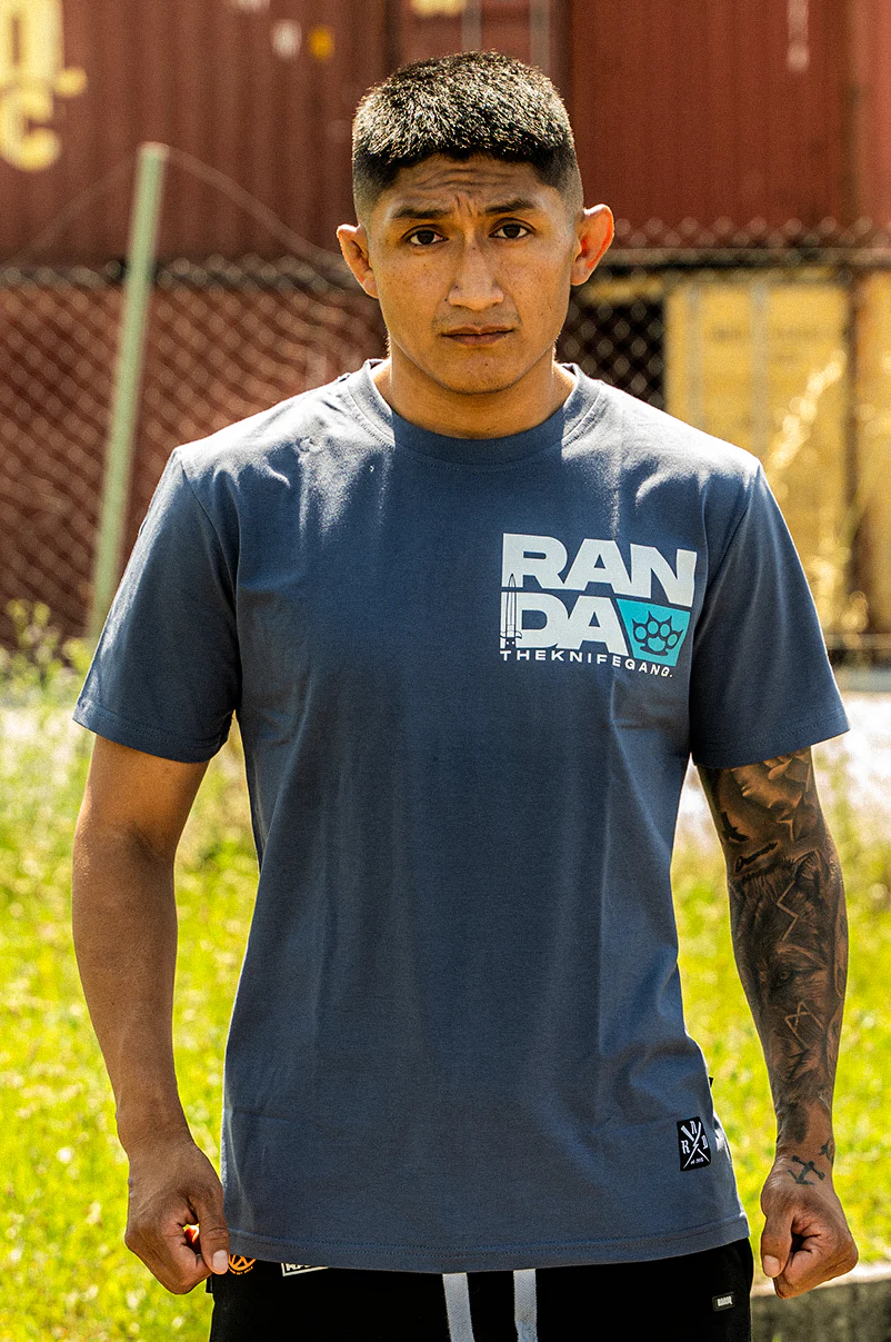 THE KNIFE GANG [COOL GREY] T-SHIRT - Image 4